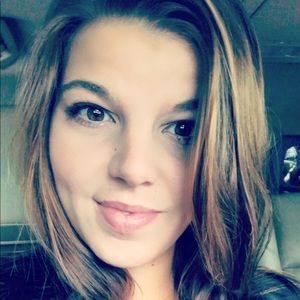 Meet your Posher, Lindsey